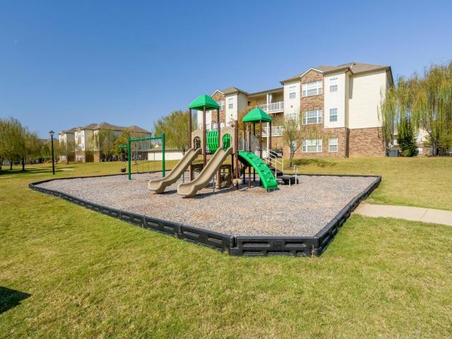 3 BR, 2 BA Apartment 2870 Gosling Circle West Unit 2876 204, Cordova, TN 38016