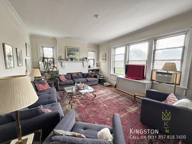 3 BR, 2 BA Apartment 28 Park St #3, Brookline, MA 02446, Brookline, MA 02446