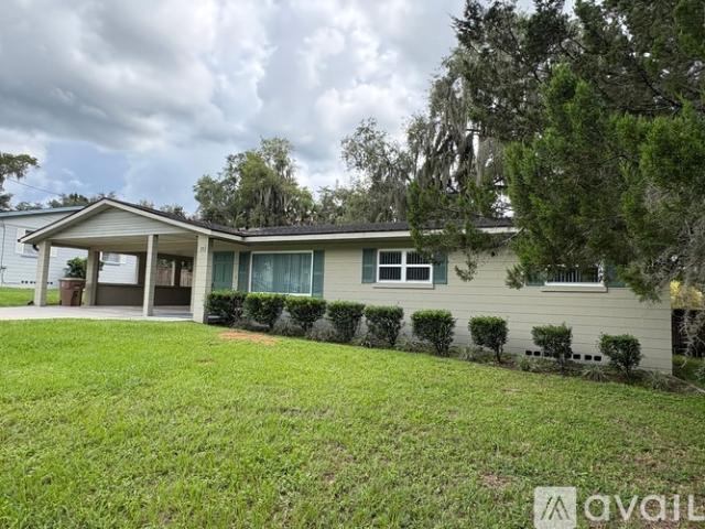 3 BR, 2 BA Apartment 28 Southeast 19th Street, Ocala, FL 34471