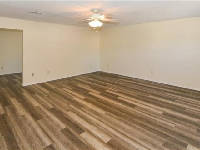 3 BR, 2 BA Apartment 2904 Boyd Ave, Killeen, TX 76543