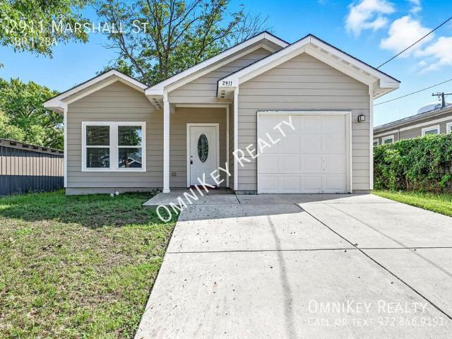 3 BR, 2 BA Apartment 2911 Marshall St, Greenville, TX 75401