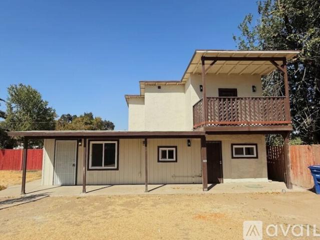 3 BR, 2 BA Apartment 2922 Oleander Ave, Merced, CA 95340