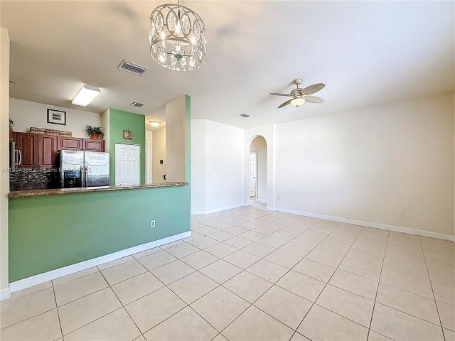 3 BR, 2 BA Apartment 2935 Southeast 1st Drive, Homestead, FL 33033