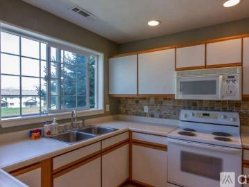 3 BR, 2 BA Apartment 2940 West Villard Street, Unit H, Bozeman, MT 59718