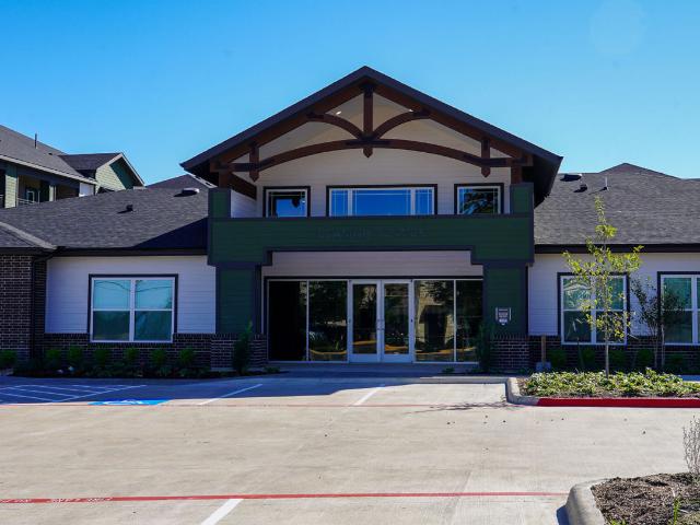 3 BR, 2 BA Apartment 2953 Farm to Market 2920 Unit 13201, Spring, TX 77388