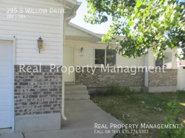 3 BR, 2 BA Apartment 295 S Willow Drive, Logan, UT 84321