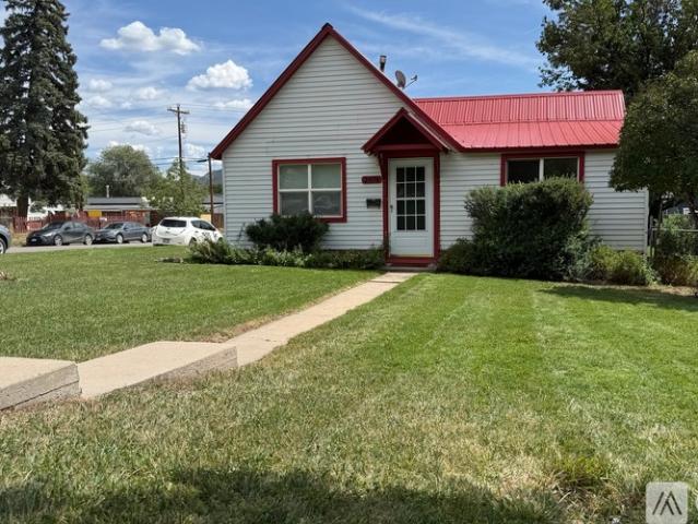 3 BR, 2 BA Apartment 2978 W 2nd Ave, Durango, CO 81301