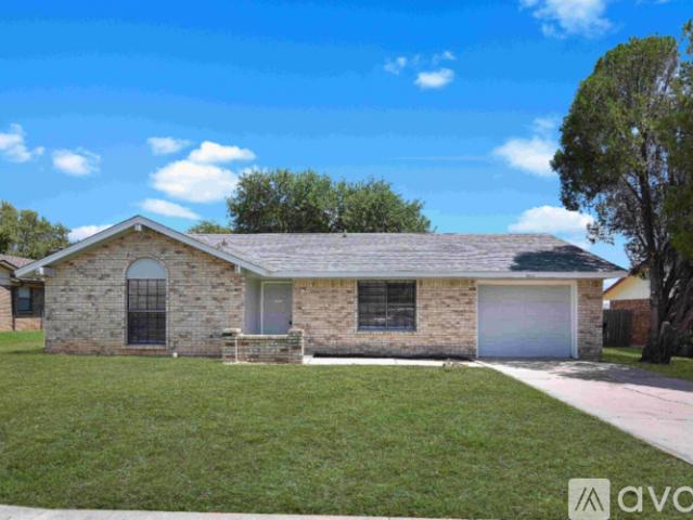 3 BR, 2 BA Apartment 2002 Dusk Dr, Killeen, TX 76543