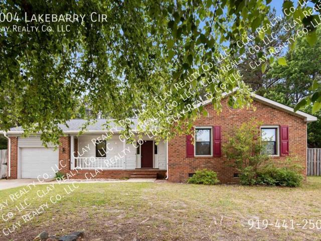 3 BR, 2 BA Apartment 2004 Lakebarry Cir, Fayetteville, NC 28304