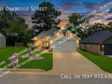 3 BR, 2 BA Apartment 2006 W Oakwood Street, Tyler, TX 75702