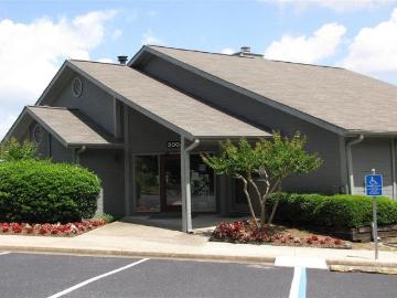 3 BR, 2 BA Apartment 200 Hickory Knoll Unit 526, Birmingham, AL 35226