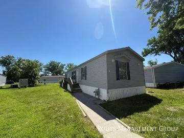 3 BR, 2 BA Apartment 200 Paradise Acres Rd, #87, Carterville, IL 62918