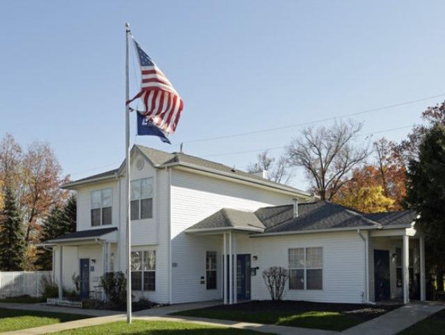 3 BR, 2 BA Apartment 2011 E Centre Ave, Portage, MI 49002