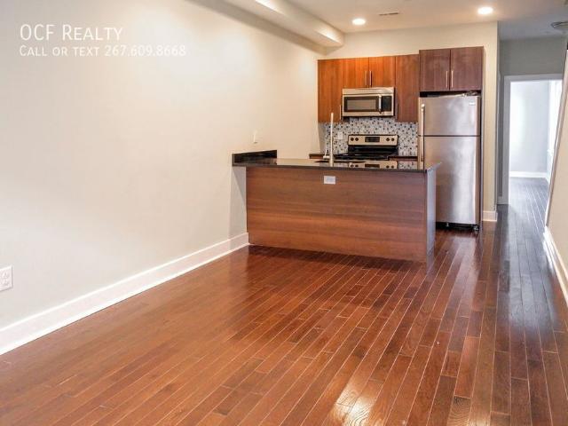 3 BR, 2 BA Apartment 2012 West Girard, Philadelphia, PA 19130