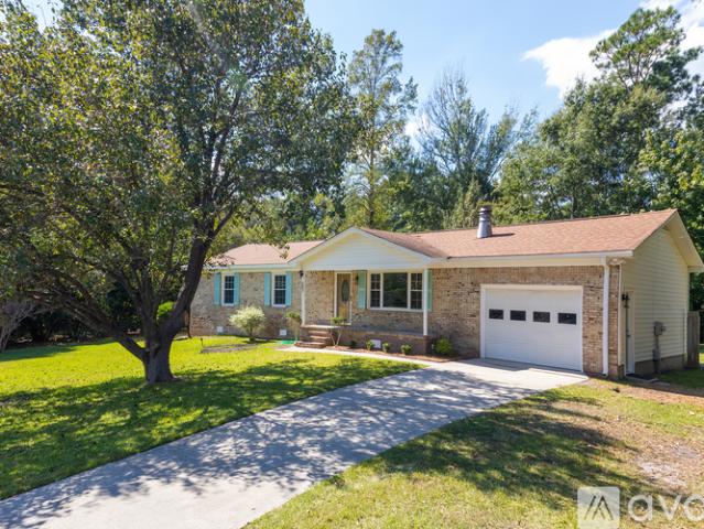 3 BR, 2 BA Apartment 201 Berkshire Drive, Havelock, NC 28532