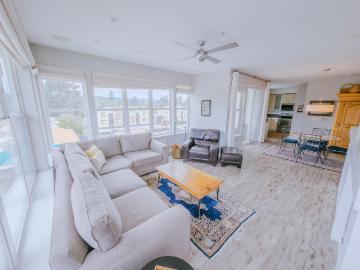 3 BR, 2 BA Apartment 2030 N Pacific Ave, Santa Cruz, CA 95060