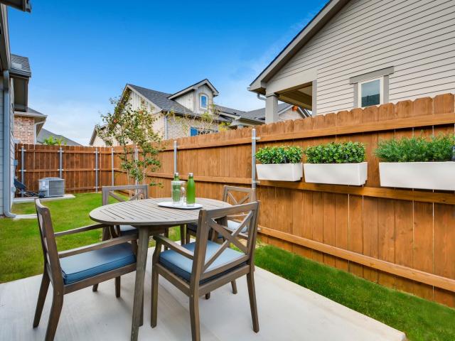 3 BR, 2 BA Apartment 2030 S Forum Drive Unit 614, Grand Prairie, TX 75052