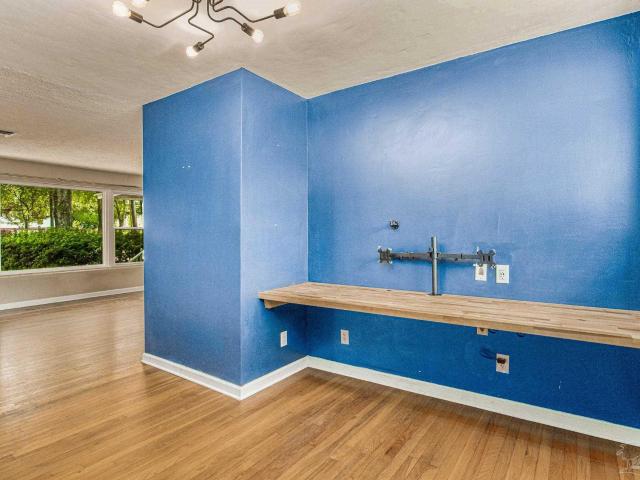 3 BR, 2 BA Apartment 2033 East Bobe Street, Pensacola, FL 32503