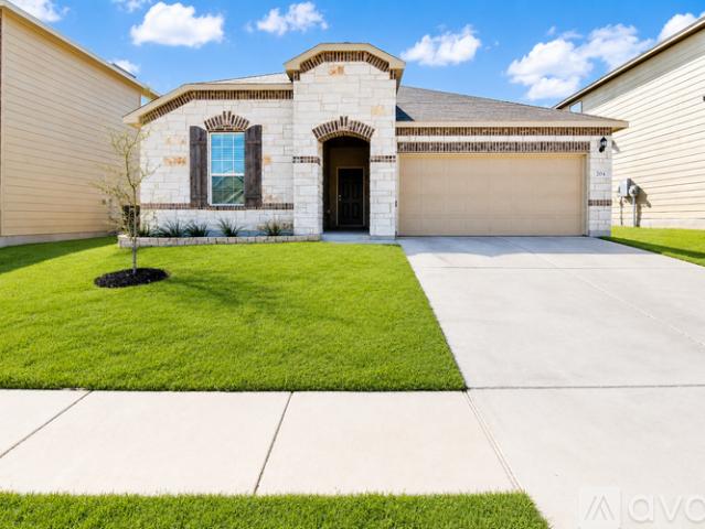 3 BR, 2 BA Apartment 204 W Vega Ln, Killeen, TX 76542