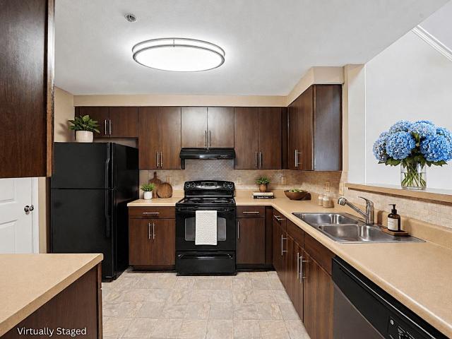 3 BR, 2 BA Apartment 2050 Newnan Crossing Boulevard Unit 4007, Newnan, GA 30265