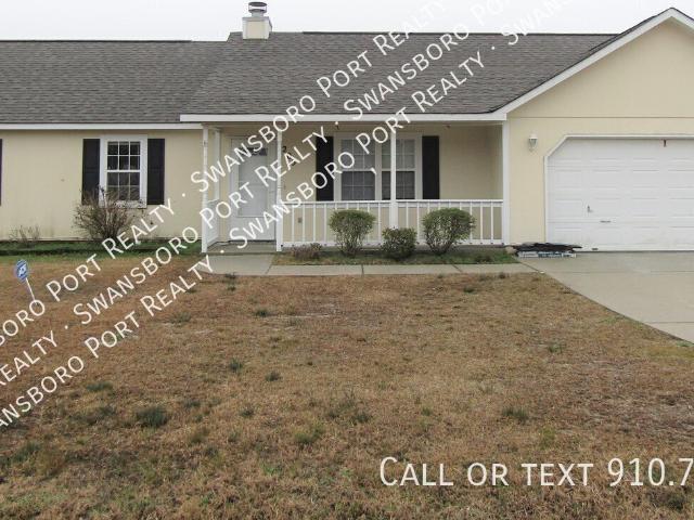 3 BR, 2 BA Apartment 205 Stag Court, Hubert, NC 28539