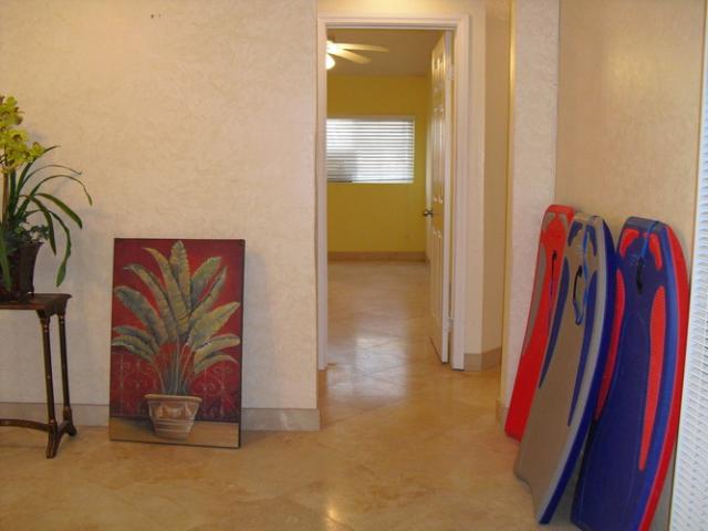 3 BR, 2 BA Apartment 206 Orange St, Unit A, Newport Beach, CA 92663