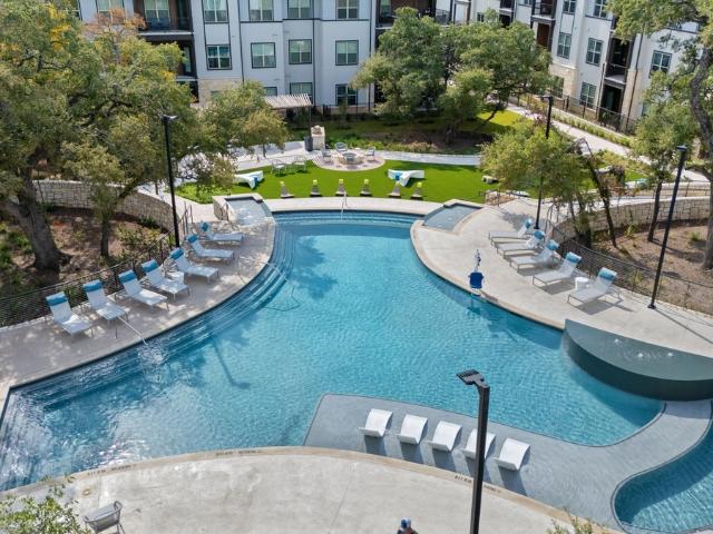 3 BR, 2 BA Apartment 2090 Raider Way, Leander, TX 78641