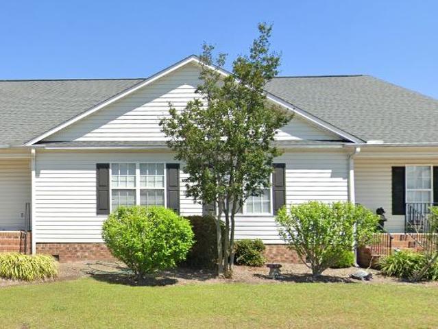 3 BR, 2 BA Apartment 2110 B Oak Bend Dr, Greenville, NC 27834