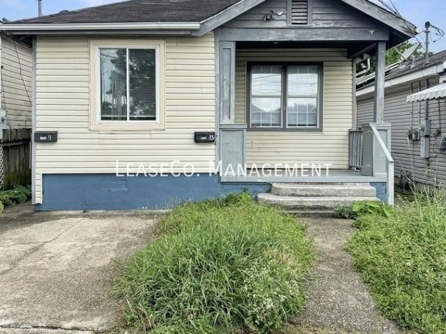 3 BR, 2 BA Apartment 2114 Feliciana Street A, New Orleans, LA 70117