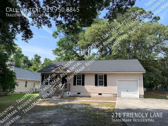 3 BR, 2 BA Apartment 211 FRIENDLY LANE, Wilmington, NC 28409