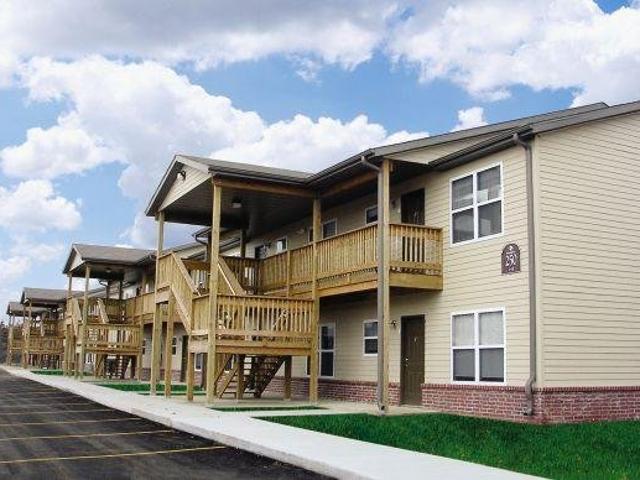 3 BR, 2 BA Apartment 211 Olympus Dr Bull Creek, MO 65616