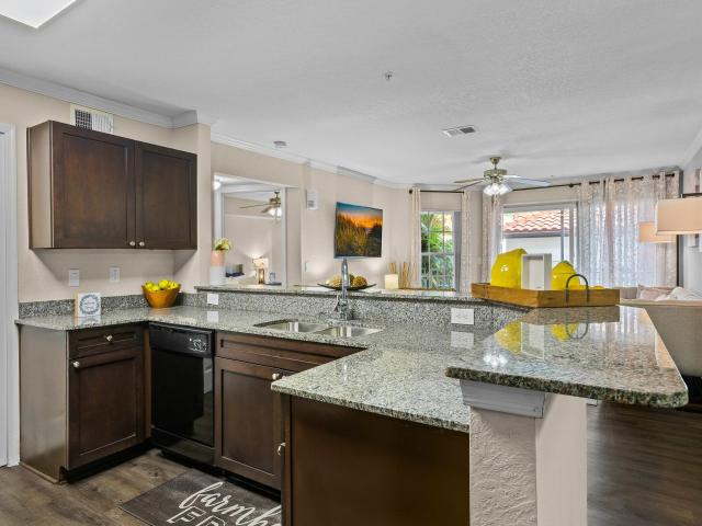 3 BR, 2 BA Apartment 212 Katherine Boulevard Unit 2102, Palm Harbor, FL 34684