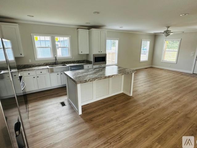 3 BR, 2 BA Apartment 2131 N Royal St, Jackson, TN 38305