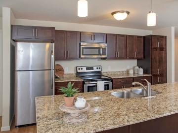 3 BR, 2 BA Apartment 2150 47th Avenue South Unit 435, Grand Forks, ND 58201