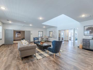 3 BR, 2 BA Apartment 2151 SE Loop 820 Unit 3303, Fort Worth, TX 76119