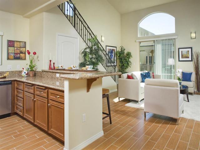 3 BR, 2 BA Apartment 21535 Roscoe Boulevard Unit 208, Canoga Park, CA 91304