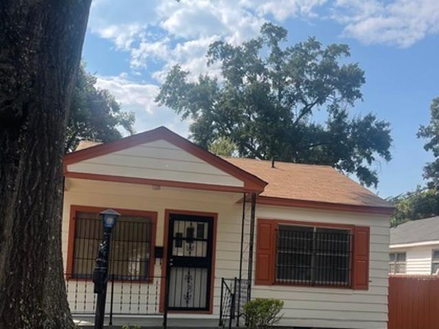 3 BR, 2 BA Apartment 2157 Ludlow Avenue, Jackson, MS 39213