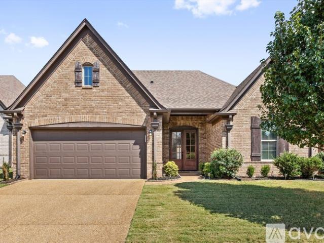 3 BR, 2 BA Apartment 215 Dogwood Springs Drive, Oakland, TN 38060