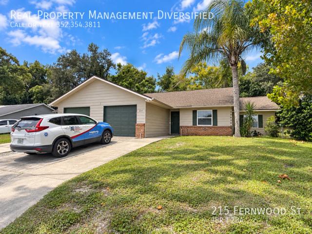 3 BR, 2 BA Apartment 215 Fernwood St, Leesburg, FL 34748