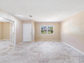 3 BR, 2 BA Apartment 21844 Ocean Pines Drive, Land O' Lakes, FL 34639