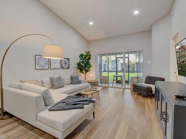 3 BR, 2 BA Apartment 21925 Mizner Way Unit 8018, Boca Raton, FL 33433