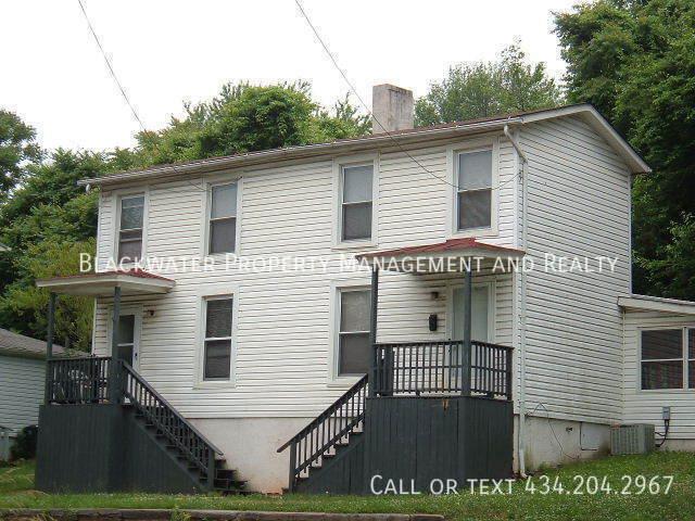 3 BR, 2 BA Apartment 2203 Carroll Ave, Lynchburg, VA 24501