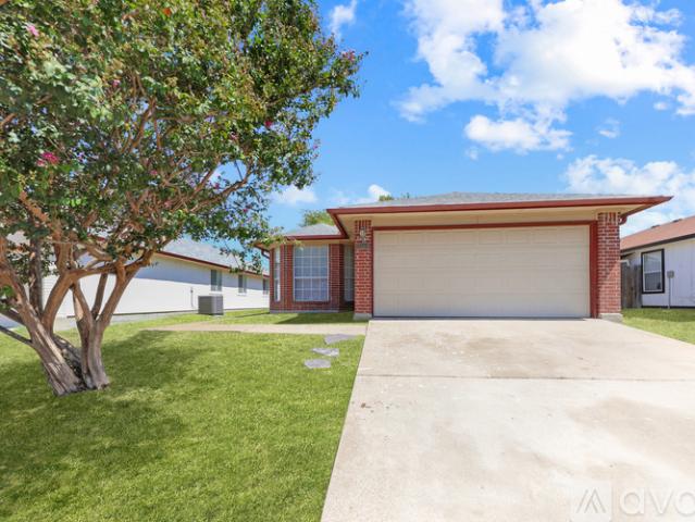 3 BR, 2 BA Apartment 2203 Garrett Dr, Killeen, TX 76543