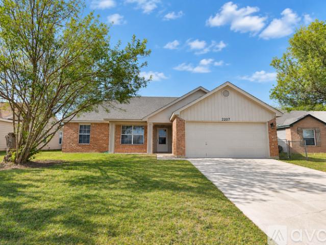 3 BR, 2 BA Apartment 2207 Pixton Dr, Killeen, TX 76543