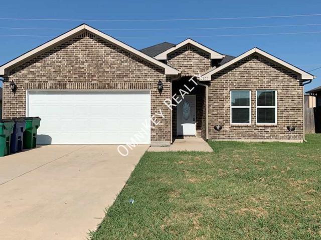 3 BR, 2 BA Apartment 2208 Oliver St, Greenville, TX 75401