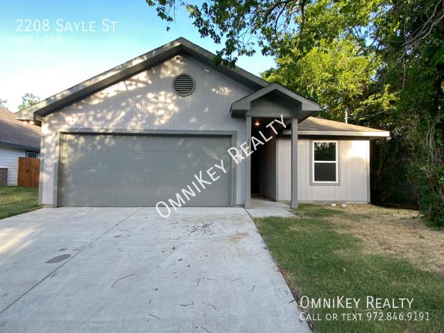 3 BR, 2 BA Apartment 2208 Sayle St, Greenville, TX 75401
