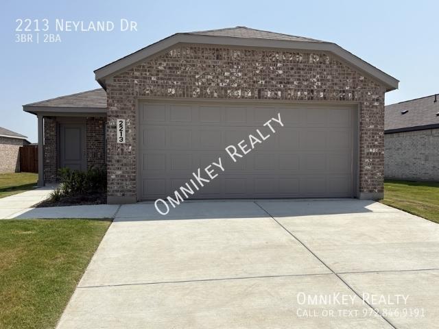 3 BR, 2 BA Apartment 2213 Neyland Dr, Ennis, TX 75119