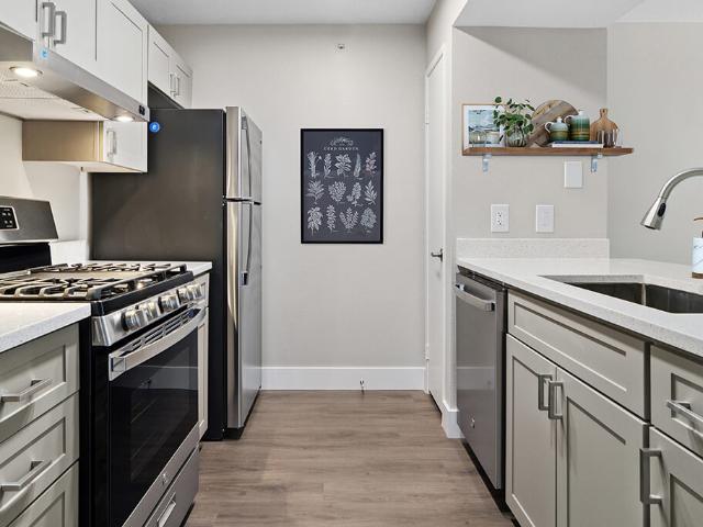 3 BR, 2 BA Apartment 2215 Lakeside Place Unit 07 202, Corona, CA 92879