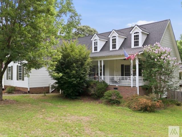 3 BR, 2 BA Apartment 221 Black Forest Drive, Clayton, NC 27527