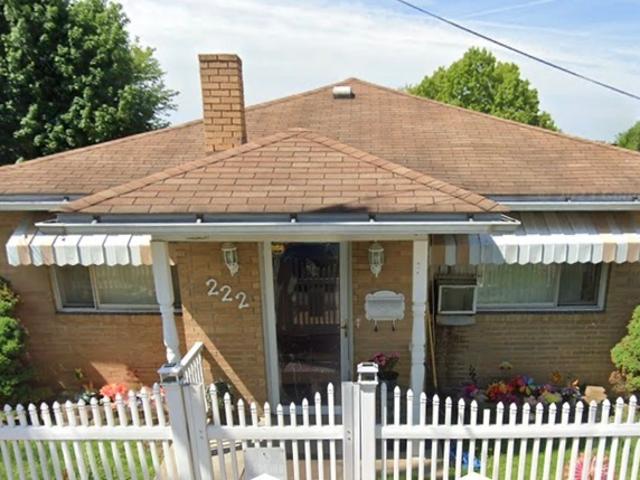 3 BR, 2 BA Apartment 222 Lenox St, Uniontown, PA 15401